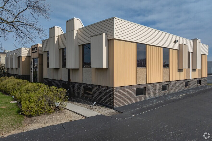 More Photos Of 5321 Southwyck Blvd, Toledo Office For Sale