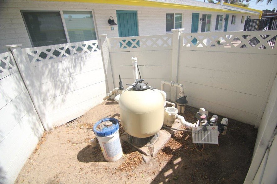 More Photos Of 718 W Hazelwood St, Phoenix Apartments For Sale