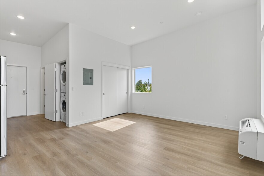 More Photos Of 3254 SE 90th Pl, Portland Apartments For Sale