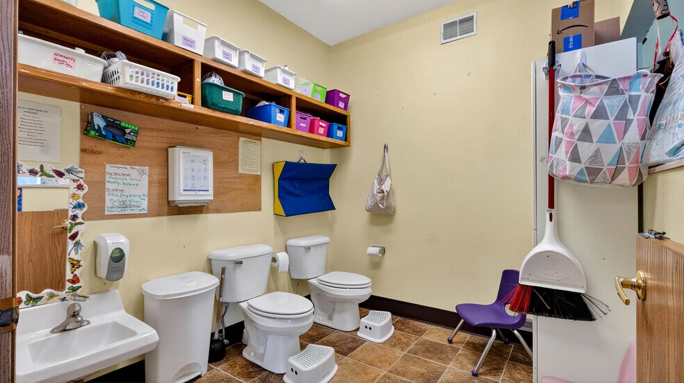 More Photos Of 1612 Truax Blvd, Eau Claire Daycare Center For Sale