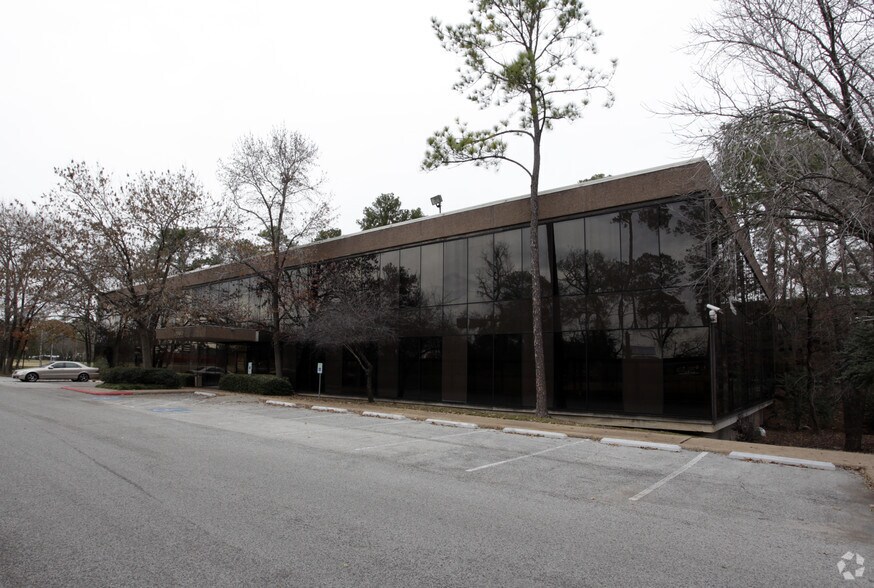 More Photos Of 2000 N Loop Fwy W, Houston Unknown For Lease