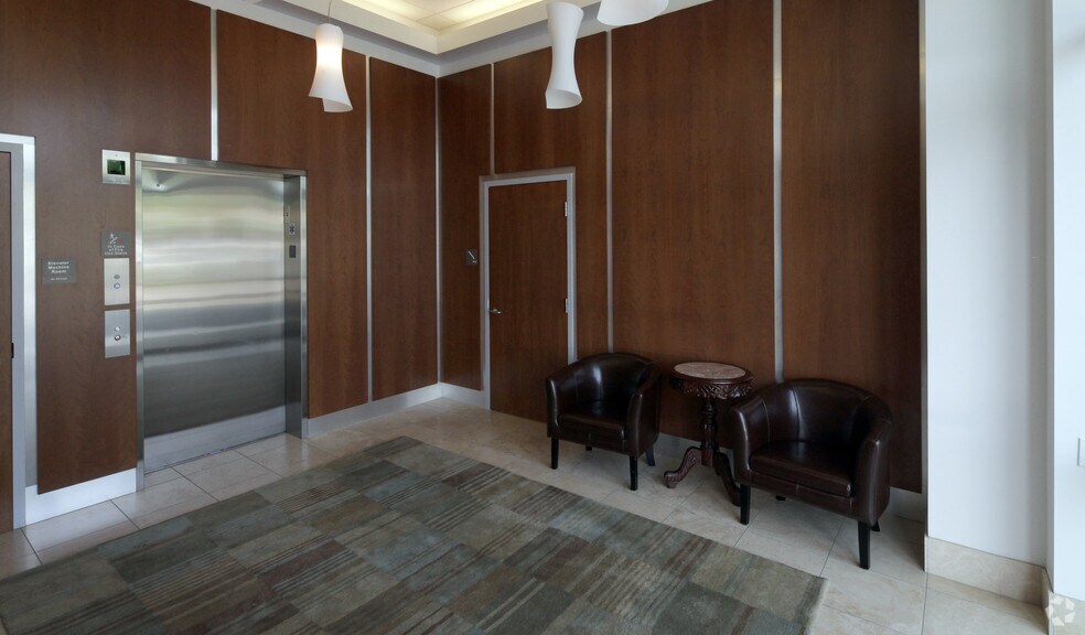 More Photos Of 180 Linden St, Wellesley Office For Lease