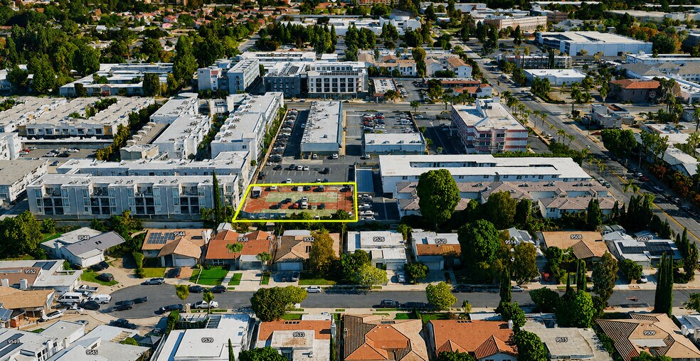 More Photos Of 9545 Reseda Blvd, Northridge Unknown For Lease