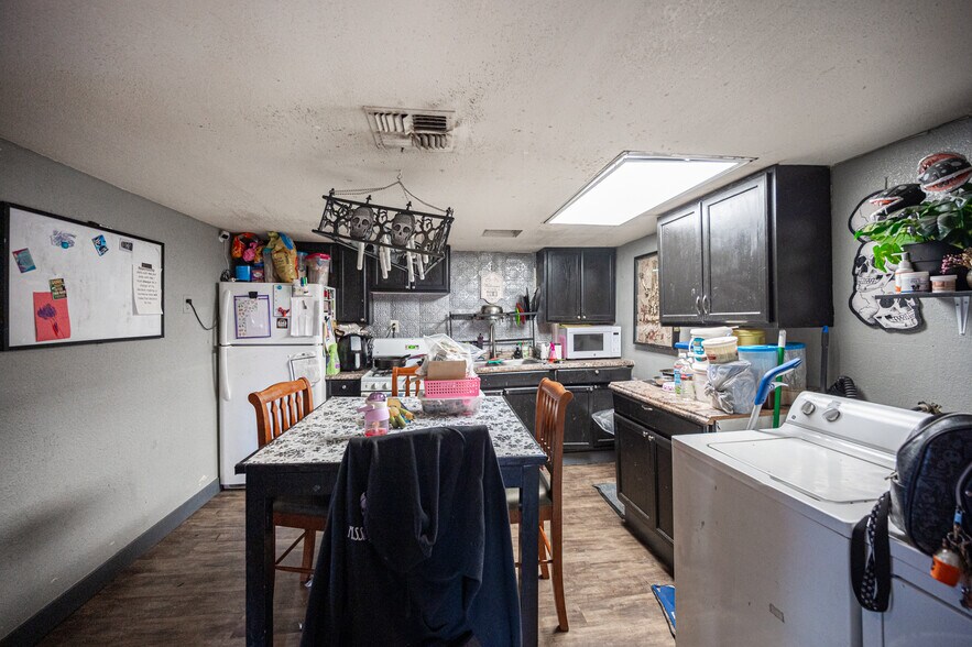 More Photos Of 5900 Cassedy Ln, Las Vegas Apartments For Sale