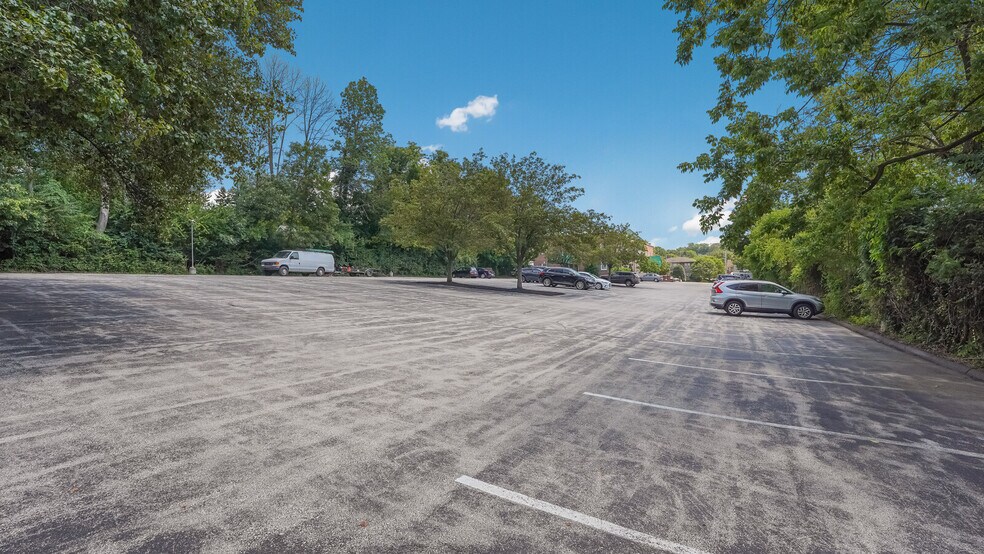 More Photos Of 717 Bethlehem Pike, Erdenheim Office For Sale