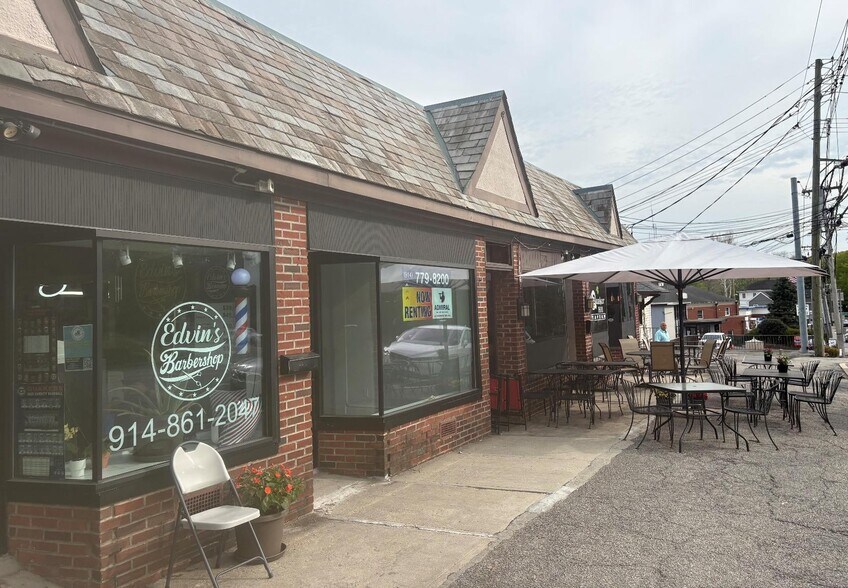 Primary Photo Of 65 Bedford Rd, Chappaqua Storefront Retail Office For Lease