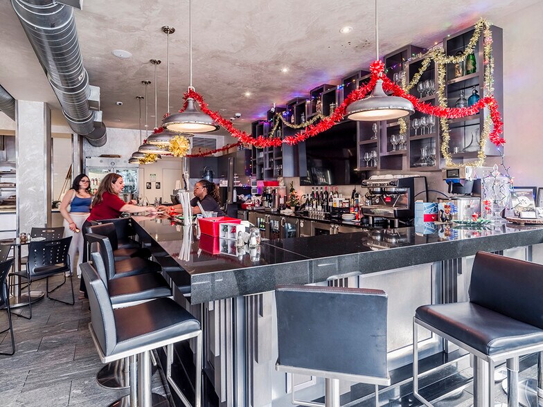 More Photos Of 518 S Dixie Hwy, West Palm Beach Storefront Retail Residential For Sale