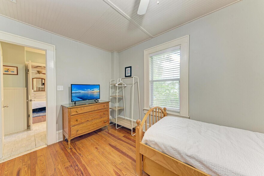 More Photos Of 1533 1st Avenue Dr W, Bradenton Multifamily For Sale