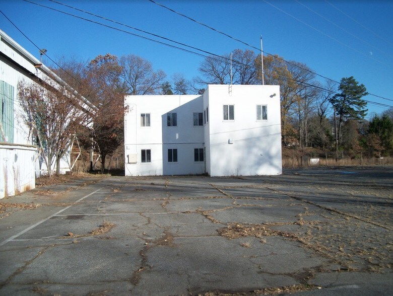 More Photos Of 8333 Zug Rd, Bowie Distribution For Sale