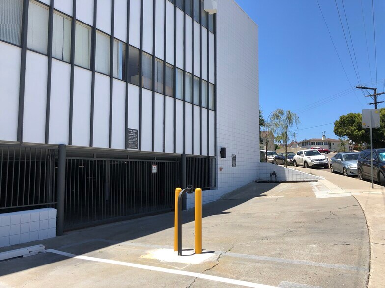 More Photos Of 3065 Rosecrans Pl, San Diego Loft Creative Space For Lease