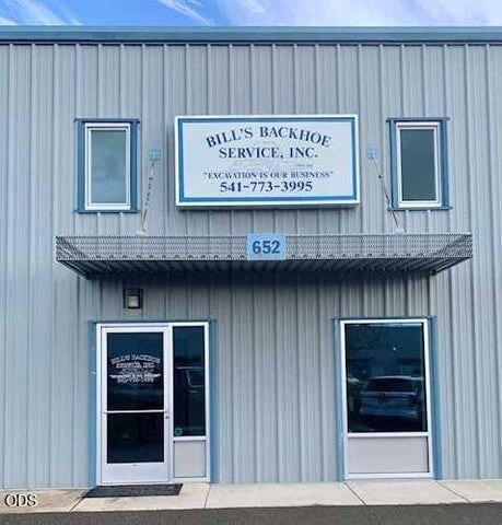 Primary Photo Of 652 W Dutton Rd, Eagle Point Industrial For Lease