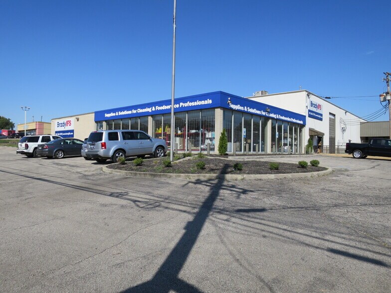 More Photos Of 3394 Winchester Rd, Memphis Warehouse For Sale