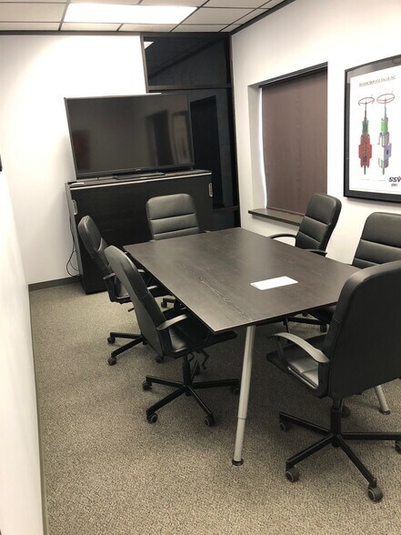 More Photos Of 10198 Fairbanks North Houston Rd, Houston Warehouse For Lease