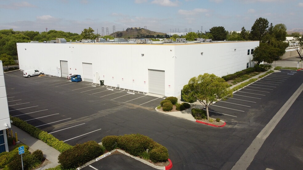 More Photos Of 24834 Avenue Rockefeller, Valencia Warehouse For Lease