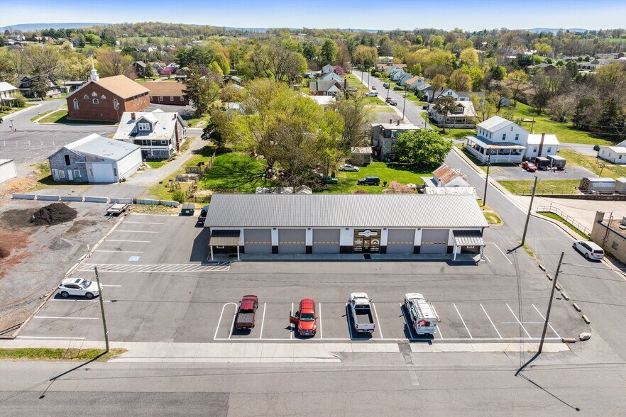 More Photos Of 171 N Central St, Broadway Flex For Sale