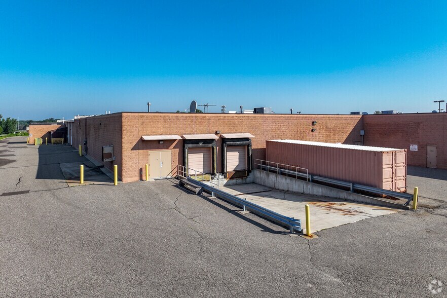 More Photos Of 13541-13579 Grove Dr, Maple Grove Unknown For Lease