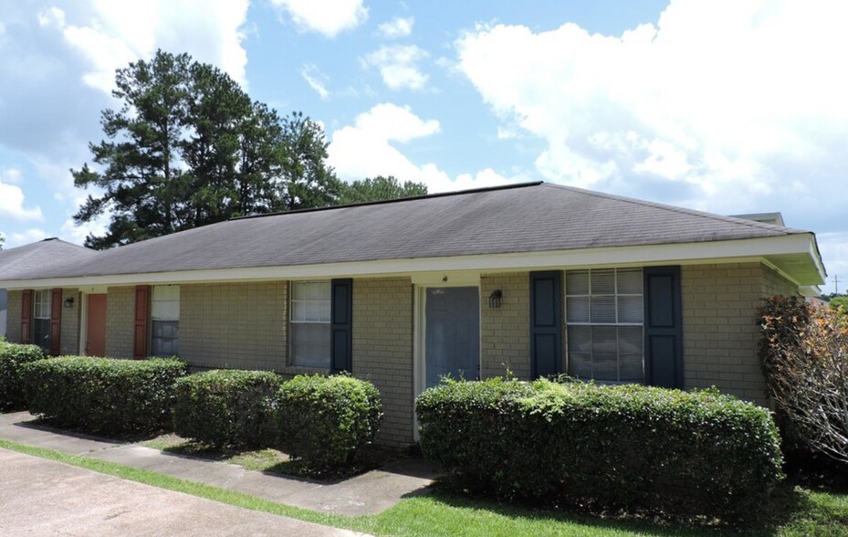 More Photos Of 119 N 35th Ave, Hattiesburg Apartments For Sale