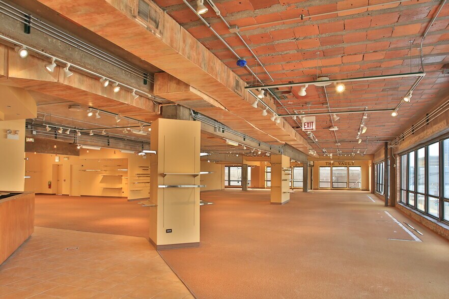 More Photos Of 557 W Polk St, Chicago Research And Development For Lease