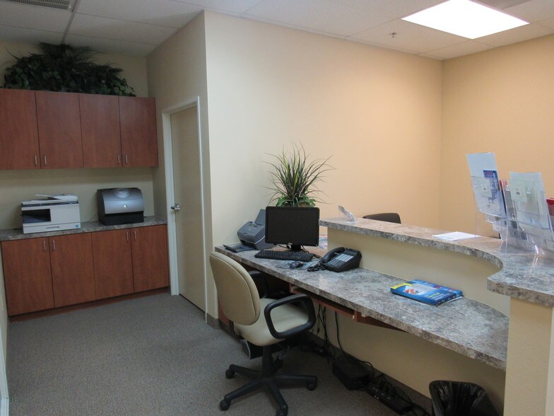 More Photos Of 15188 N 75th Ave, Peoria Medical For Sale