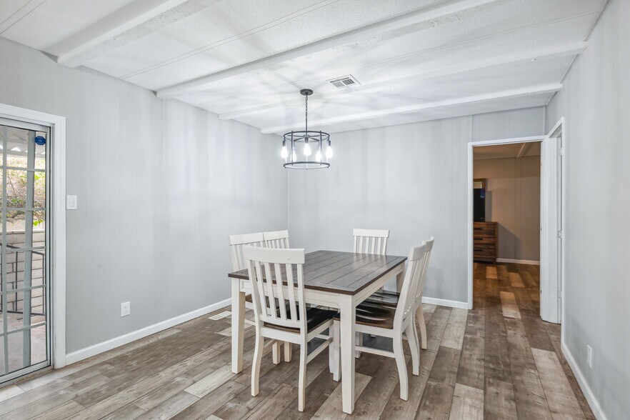 More Photos Of 1837 Riverside Dr, Bullhead City Specialty For Sale