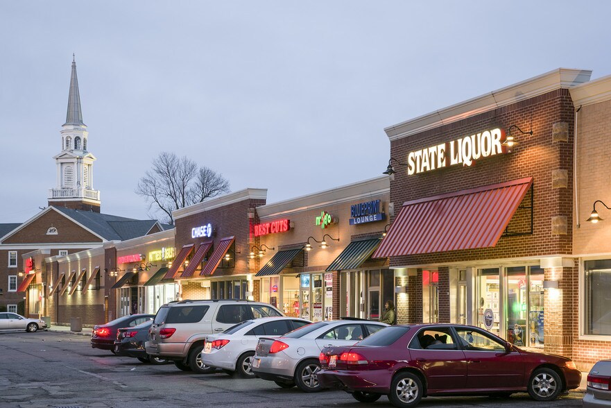 More Photos Of 22800-22840 Lake Shore Blvd, Euclid Supermarket For Sale
