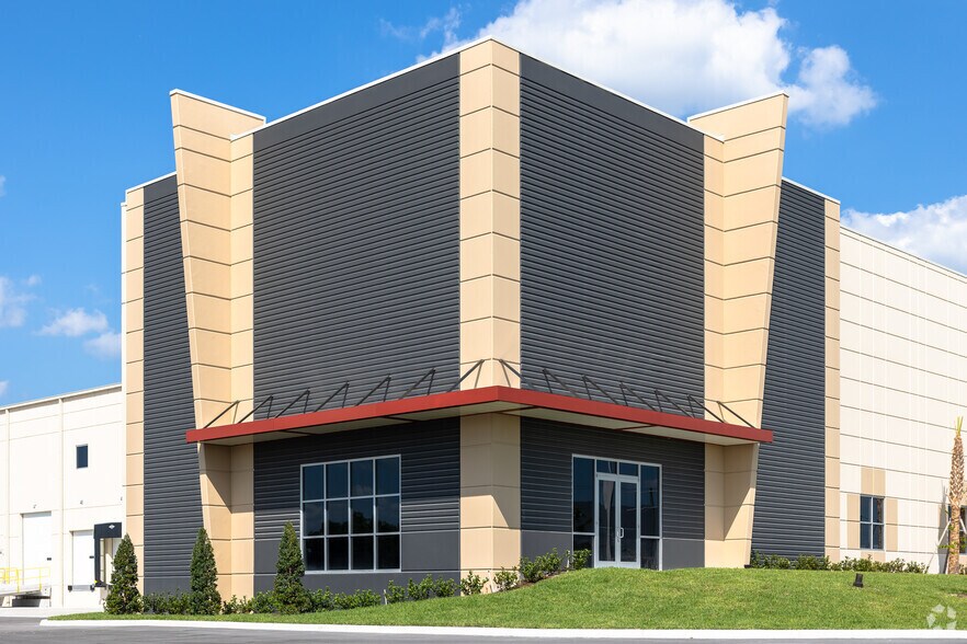 Primary Photo Of 4150 Rice Rd, Plant City Manufacturing For Lease