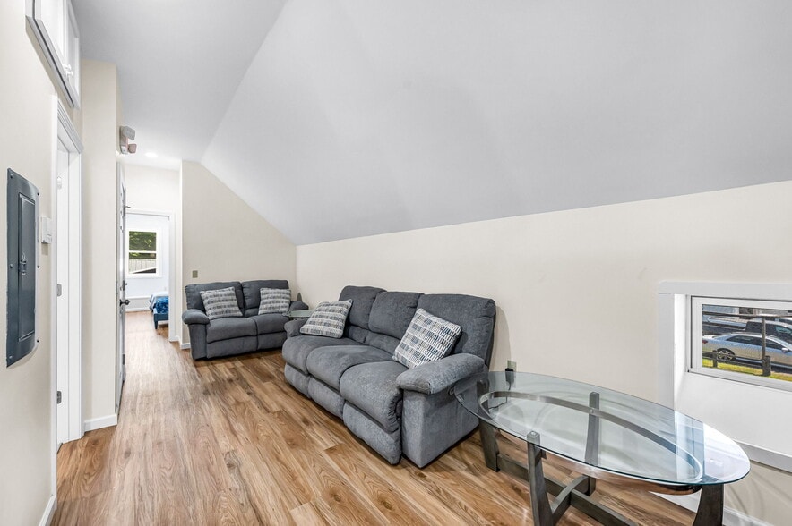 More Photos Of 526 College Hwy, Southwick Specialty For Sale