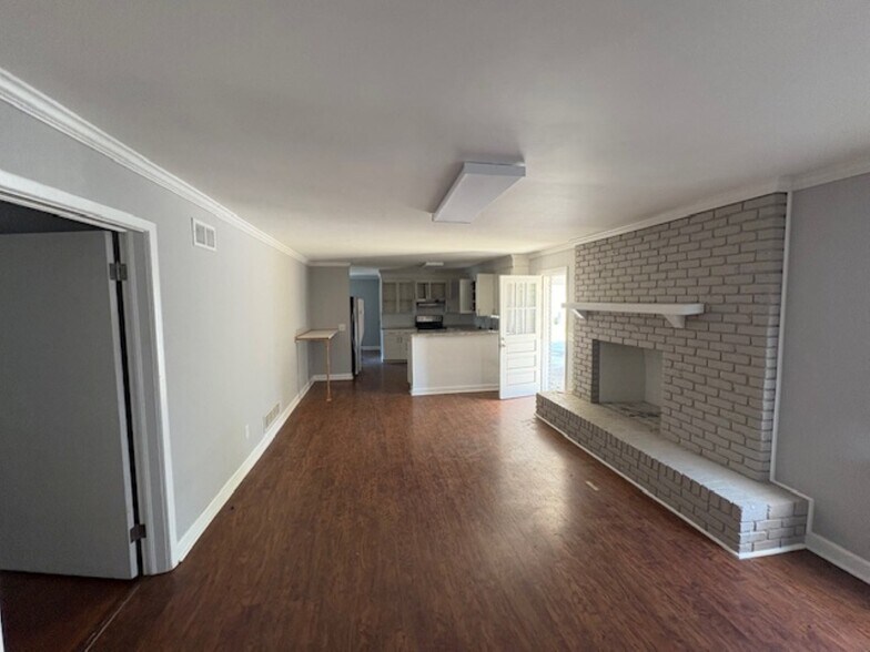 More Photos Of 912 St Andrews Rd, Columbia Office For Sale