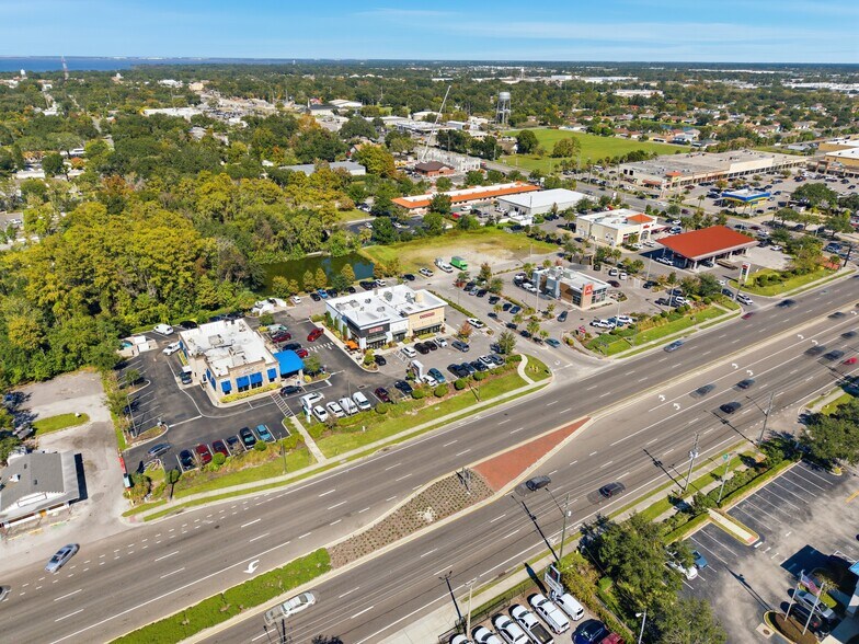 More Photos Of 13599 W Colonial Dr, Winter Garden General Retail For Lease