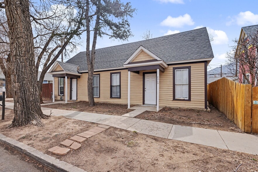 Primary Photo Of 2201 W Pikes Peak Ave, Colorado Springs Multifamily For Sale