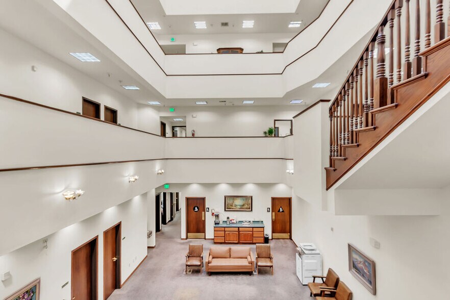 More Photos Of 16600 Woodruff Ave, Bellflower Medical For Sale