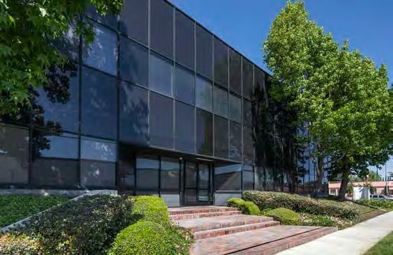 More Photos Of 16600 Sherman Way, Van Nuys Office For Lease