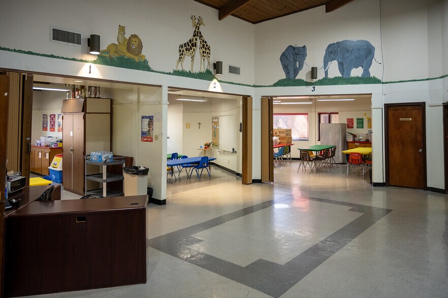 More Photos Of 11011 Hall Rd, Houston Religious Facility For Sale