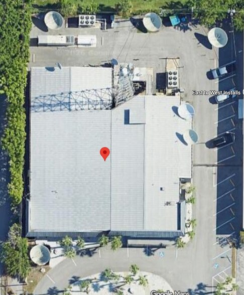 More Photos Of 365 105th Ter NE, Saint Petersburg Specialty For Lease