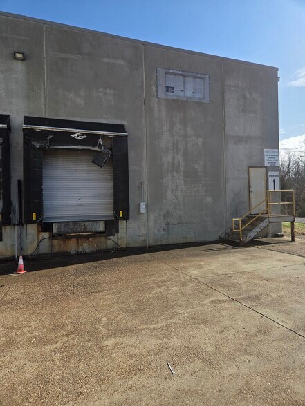 More Photos Of 8430 Horton Hwy, College Grove Distribution For Lease