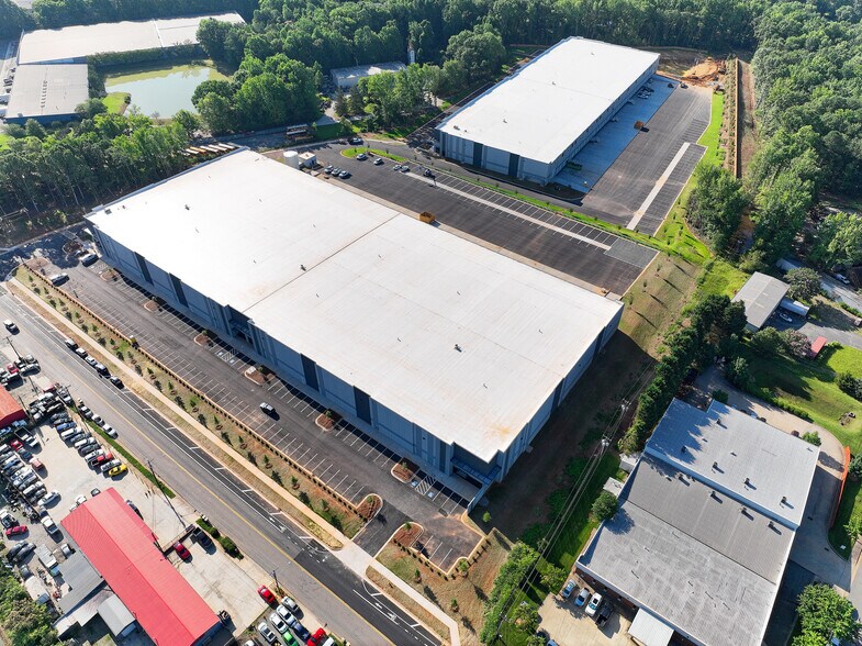 More Photos Of 6830 Orr Rd., Charlotte Warehouse For Lease