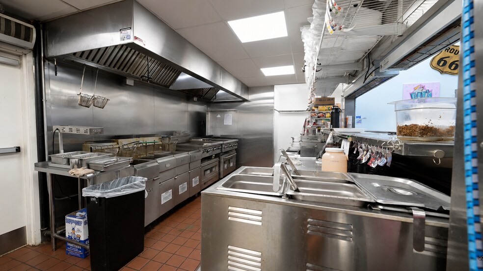 More Photos Of 5684 Sullivan Trl, Nazareth Restaurant For Sale