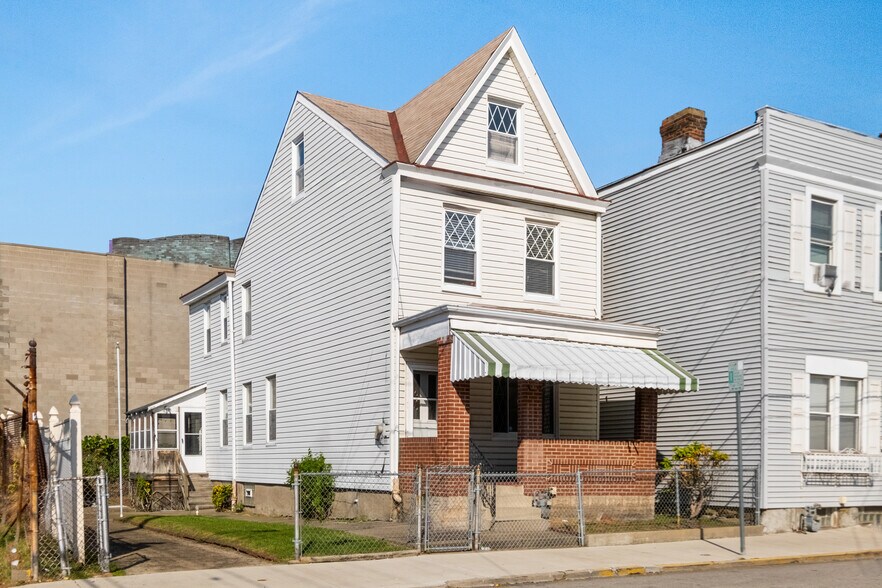 More Photos Of 4427-4431 Howley st, Pittsburgh Multifamily For Sale