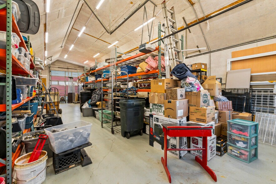 More Photos Of 357 W Main St, Searsport Freestanding For Sale