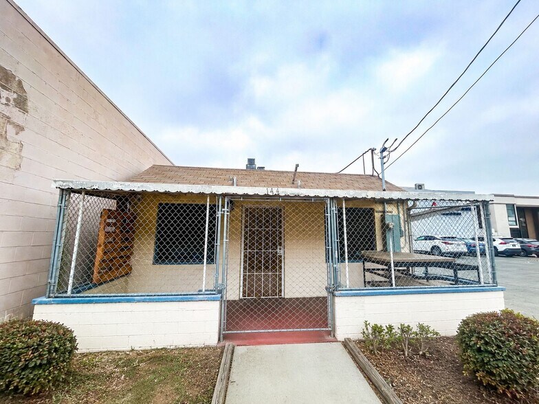 More Photos Of 132-144 S Orange Ave, El Cajon Food Processing For Lease