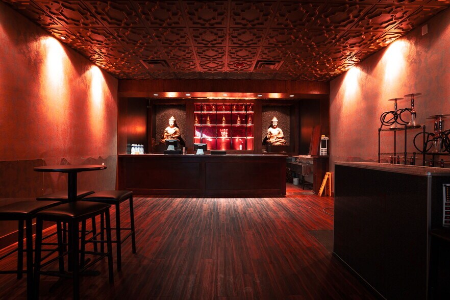 More Photos Of 2443 Walnut Hill Ln, Dallas Bar For Sale