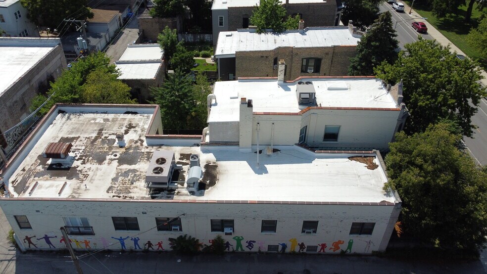 More Photos Of 3059 W Augusta Blvd, Chicago Office Residential For Sale