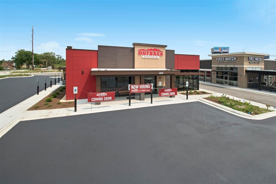 More Photos Of 2805 Mannheim Rd, Des Plaines Restaurant For Sale