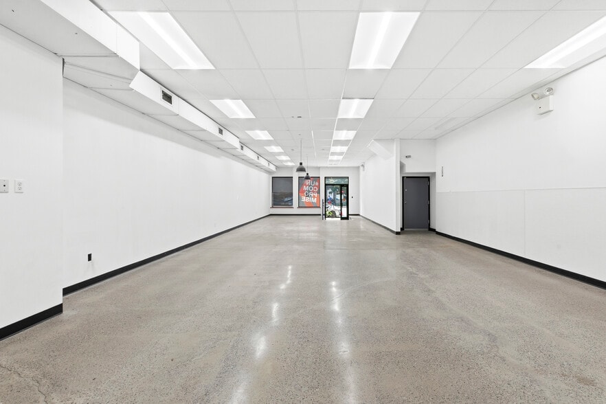 Primary Photo Of 527 Ninth Ave, New York Apartments For Lease