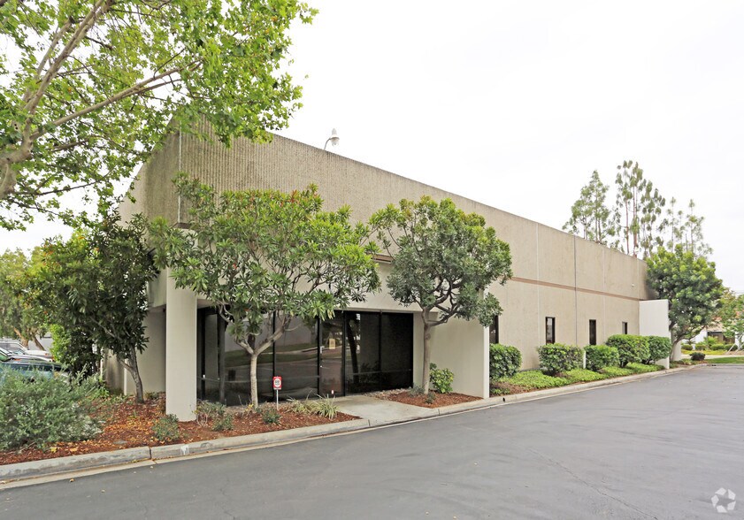 More Photos Of 1600 E Miraloma Ave, Placentia Industrial For Lease