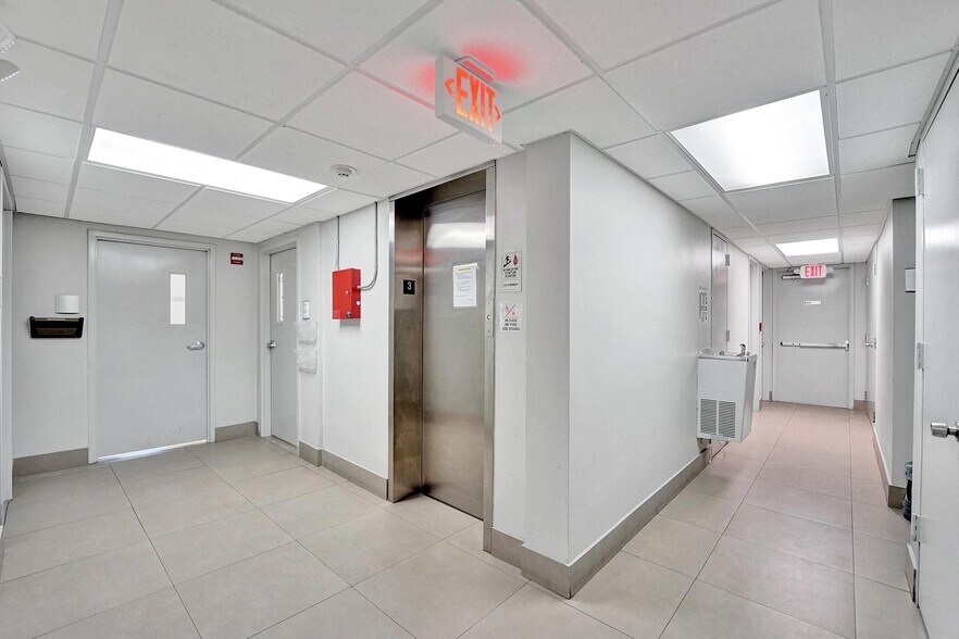 More Photos Of 1005 NE 125th St, North Miami Unknown For Lease