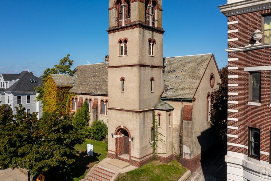 More Photos Of 125 Highland Ave, Somerville Religious Facility For Sale