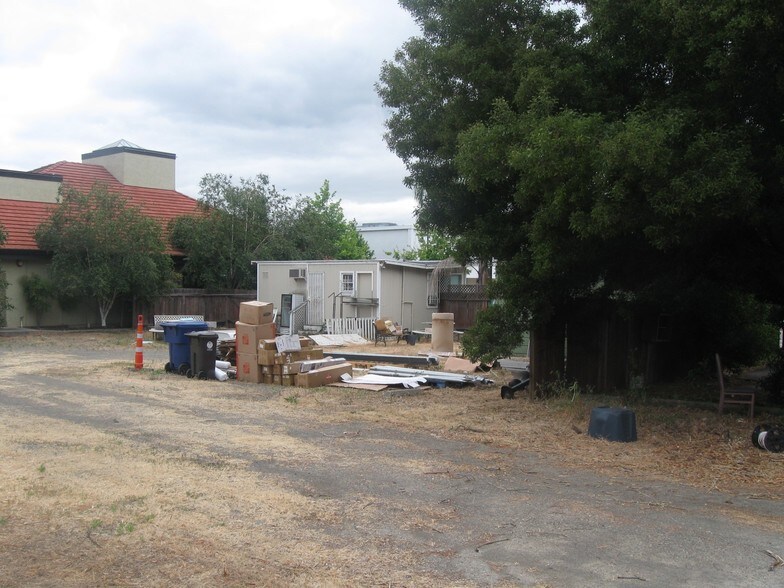 More Photos Of 3210 Castro Valley Blvd, Castro Valley Storefront Retail Residential For Lease