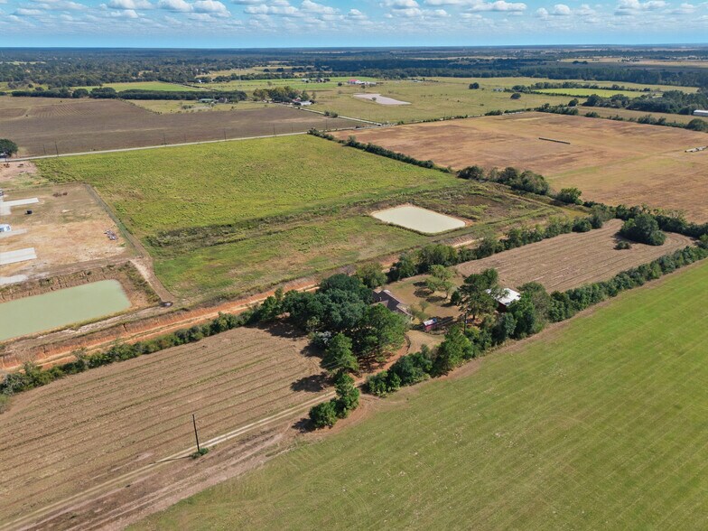 More Photos Of 29211 Castle Rd, Waller Specialty For Sale
