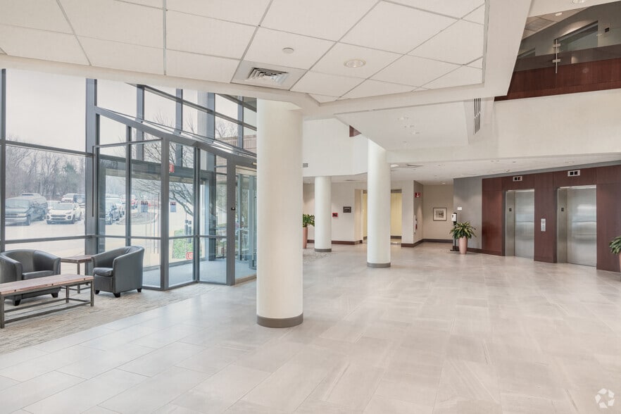 More Photos Of 1475 Phoenixville Pike, Exton Office For Lease